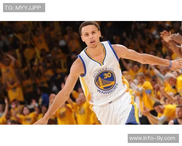 库里分享球鞋广告拍摄趣事并为新款球鞋热情打Call