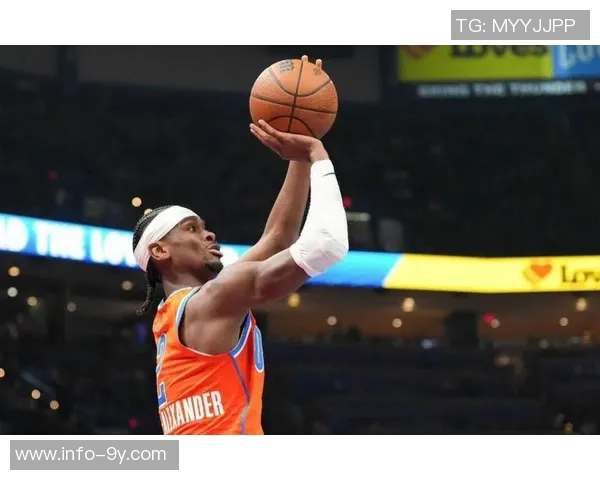 雷霆三分球命中率惨淡热火半场表现亮眼形成明显对比 雷霆三分球命中率惨淡热火半场表现亮眼形成明显对比