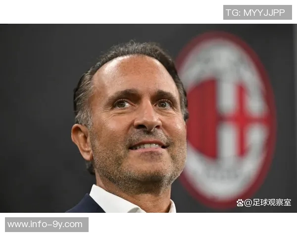 红鸟资本创始人卡尔迪纳莱重返米兰与球队高层球员进行深入交流 红鸟资本创始人卡尔迪纳莱重返米兰与球队高层球员进行深入交流