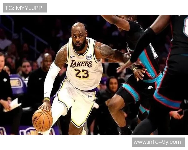 徐静雨分析詹姆斯在湖人战术地位及艾顿相对优势的深度解读